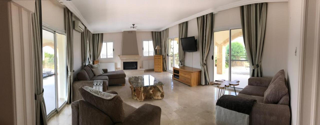 キレニア Casa Santos Kyreniaヴィラ エクステリア 写真