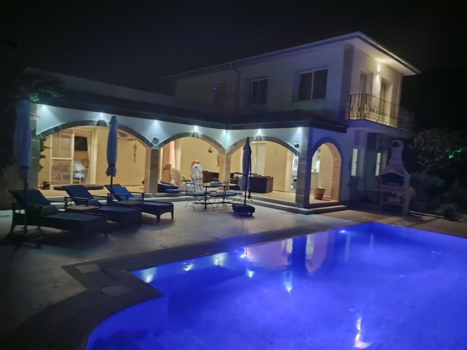 キレニア Casa Santos Kyreniaヴィラ エクステリア 写真