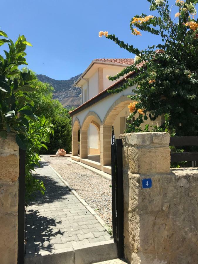 キレニア Casa Santos Kyreniaヴィラ エクステリア 写真